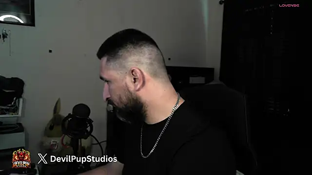 Snapshot of DevilPup75_ chatting on May 26, 2026, 7:01 pm DevilPup75 online show from May 26, 2026, 7:01 pm