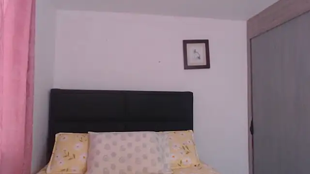 Tiiana online show from March 17, 2026, 3:26 pm