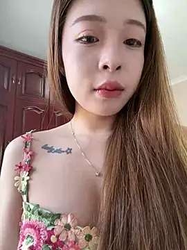 tuanzi125216 online show from March 28, 2026, 12:22 am