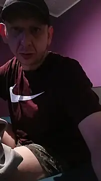 Snapshot of Thoma9034 chatting on November 15, 2025, 11:31 pm Thoma9034 online show from November 15, 2025, 11:31 pm