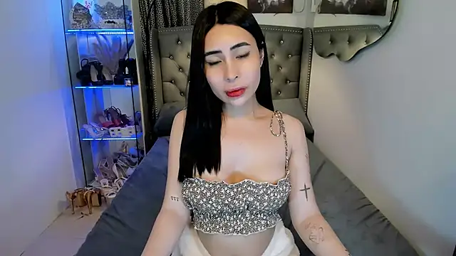 Snapshot of Claudia_empress chatting on November 7, 2025, 10:46 pm Claudia empress online show from November 7, 2025, 10:46 pm