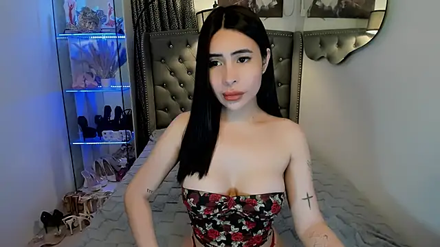 Snapshot of Claudia_empress chatting on December 3, 2025, 5:56 pm Claudia empress online show from December 3, 2025, 5:56 pm