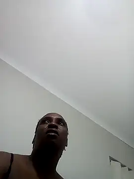 QueenRomaxx1 online show from November 7, 2025, 12:15 am