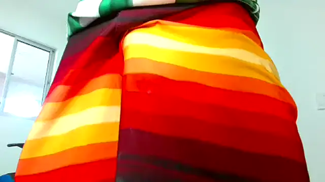 Snapshot of skinny23cm chatting on March 1, 2025, 4:00 pm skinny23cm online show from March 1, 2025, 4:00 pm