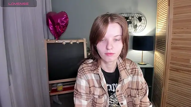 Madelaineses online show from October 17, 2025, 11:23 am