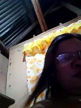 Huge mama69 online show from April 12, 2026, 10:40 am