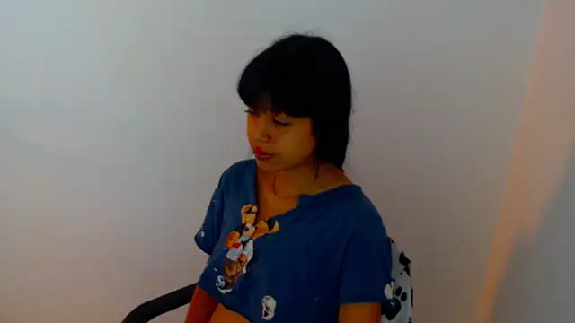 meganmiauu online show from July 25, 2026, 6:14 pm