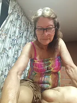 MaryeLunna online show from February 19, 2026, 12:51 am