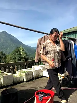 Snapshot of Maymay97 chatting on November 7, 2025, 3:33 am Maymay97 online show from November 7, 2025, 3:33 am