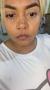 EmilyDuran  online show from April 21, 2026, 12:34 am