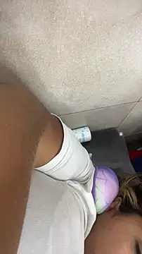 EmilyDuran  online show from March 13, 2026, 6:46 pm