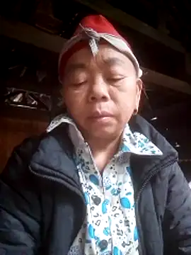 Snapshot of VangLe73 chatting on February 3, 2026, 4:10 am VangLe73 online show from February 3, 2026, 4:10 am