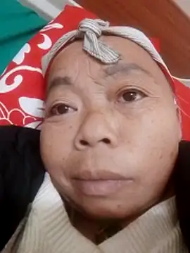 Snapshot of VangLe73 chatting on December 18, 2025, 1:26 pm VangLe73 online show from December 18, 2025, 1:26 pm