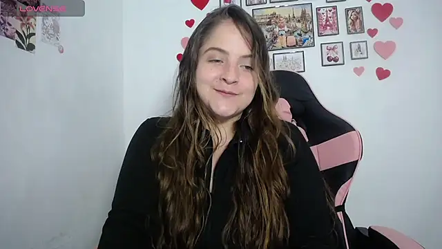 Pregnant Kloe online show from July 9, 2026, 10:42 pm