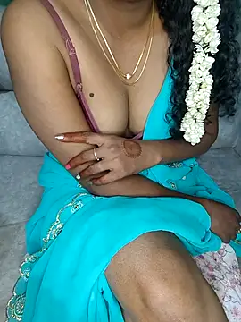 Snapshot of Tamilpallavi chatting on November 15, 2025, 2:54 pm Tamilpallavi online show from November 15, 2025, 2:54 pm