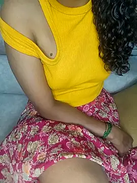 Snapshot of Tamilpallavi chatting on November 2, 2025, 3:06 pm Tamilpallavi online show from November 2, 2025, 3:06 pm