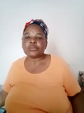 Snapshot of Love-Racheal75 chatting on November 28, 2025, 3:34 pm Love-Racheal75 online show from November 28, 2025, 3:34 pm