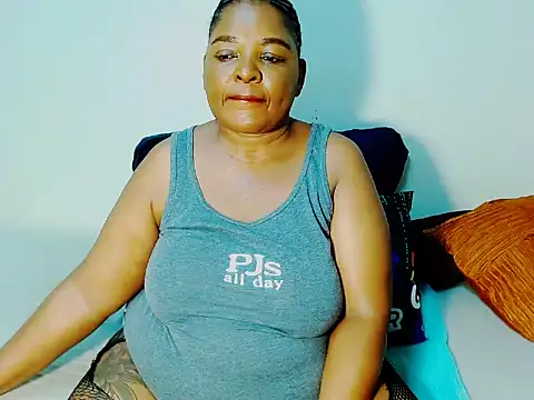 Love-Racheal75 online show from March 20, 2026, 2:01 am