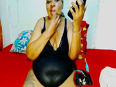 Snapshot of Love-Racheal75 chatting on November 12, 2025, 1:54 am Love-Racheal75 online show from November 12, 2025, 1:54 am