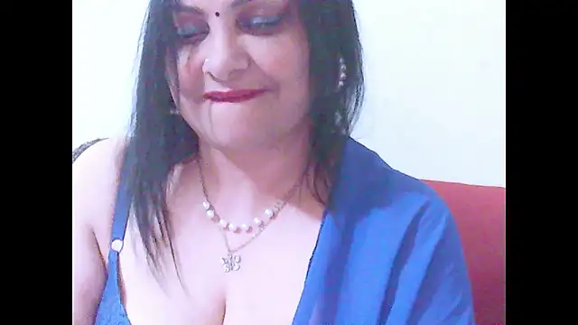 Indiansweetness77 online show from November 15, 2025, 7:56 am