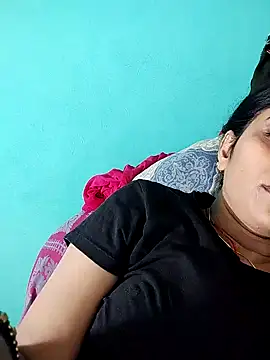 Snapshot of Soniya_Roy chatting on September 27, 2025, 4:02 pm Soniya Roy online show from September 27, 2025, 4:02 pm