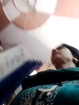 Snapshot of Soniya_Roy chatting on November 24, 2025, 7:08 am Soniya Roy online show from November 24, 2025, 7:08 am