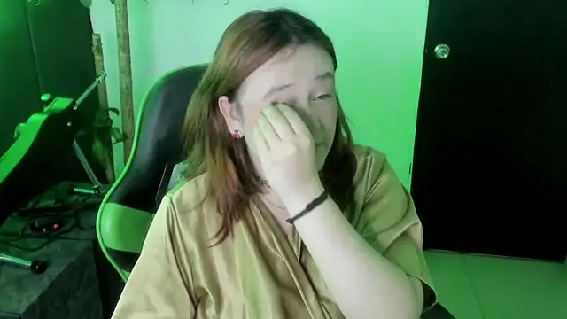 AliaMiller  online show from February 28, 2026, 1:05 am