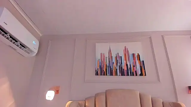 mia kisses2 online show from April 21, 2026, 3:13 am