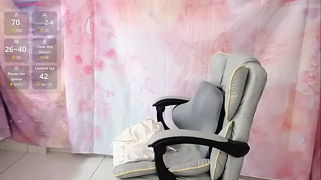 Crush-7ii online show from February 15, 2026, 12:04 pm