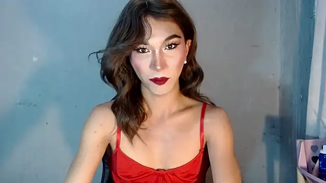 ladychix online show from February 17, 2026, 6:27 pm