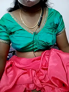 Snapshot of Cute_Renuka chatting on October 9, 2025, 5:57 pm Cute Renuka online show from October 9, 2025, 5:57 pm