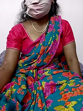 Snapshot of Cute_Renuka chatting on October 10, 2025, 5:14 pm Cute Renuka online show from October 10, 2025, 5:14 pm