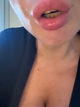 sailor titti online show from December 14, 2025, 1:17 pm