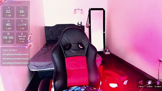 Rossedewitt  online show from October 25, 2025, 7:47 pm