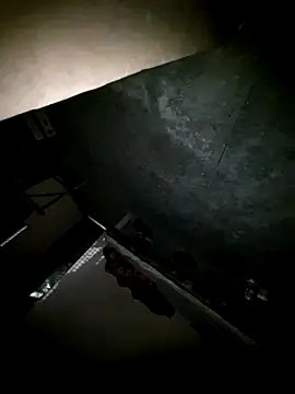 Snapshot of MaxB057 chatting on October 6, 2025, 7:58 pm MaxB057 online show from October 6, 2025, 7:58 pm