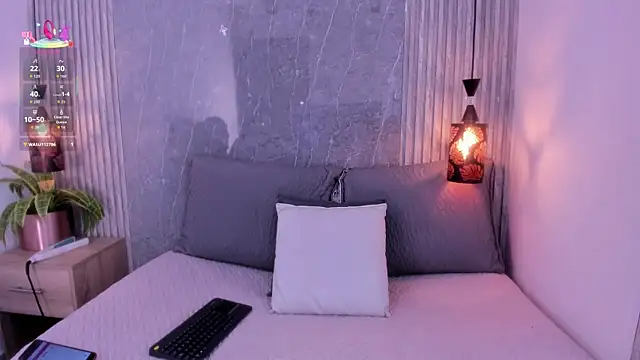 Snapshot of Emili__hot chatting on November 28, 2025, 11:54 am Emili hot online show from November 28, 2025, 11:54 am