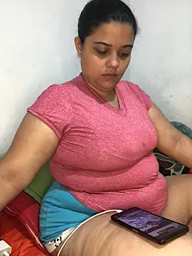 luisahot 9727 online show from February 20, 2026, 11:39 pm