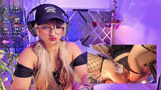 Snapshot of AriaNova_ chatting on May 23, 2026, 1:10 pm AriaNova online show from May 23, 2026, 1:10 pm