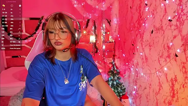 AriaNova  online show from December 22, 2025, 12:49 pm