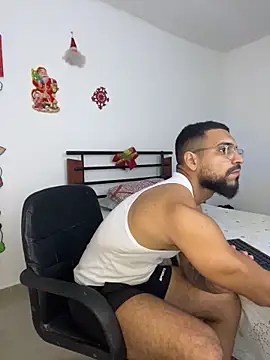 Snapshot of vincentjaxon chatting on December 3, 2025, 5:56 pm vincentjaxon online show from December 3, 2025, 5:56 pm