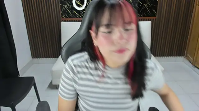 Anna17  online show from March 5, 2026, 11:07 am