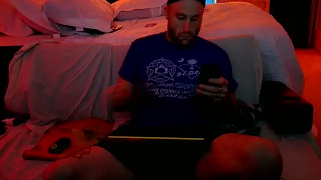 Luv2SuckBWC92 online show from October 6, 2025, 4:24 am