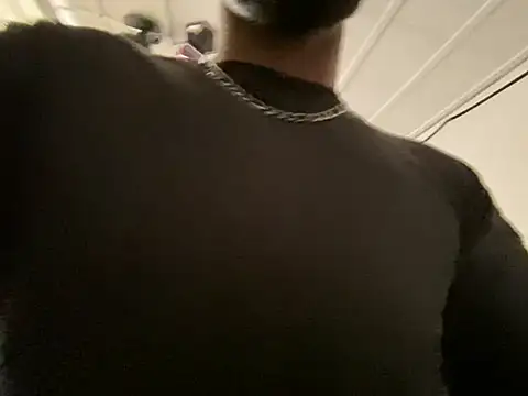 Luv2SuckBWC92 online show from March 19, 2026, 3:56 pm