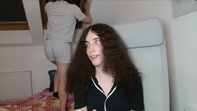 Snapshot of tsbubbles760 chatting on October 19, 2025, 9:50 pm tsbubbles760 online show from October 19, 2025, 9:50 pm