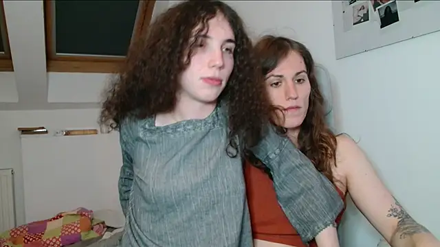 Snapshot of tsbubbles760 chatting on October 16, 2025, 8:28 pm tsbubbles760 online show from October 16, 2025, 8:28 pm