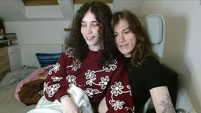 Snapshot of tsbubbles760 chatting on October 18, 2025, 10:12 pm tsbubbles760 online show from October 18, 2025, 10:12 pm