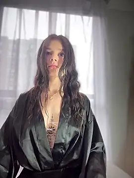 Sofi Leal online show from February 21, 2026, 12:29 pm