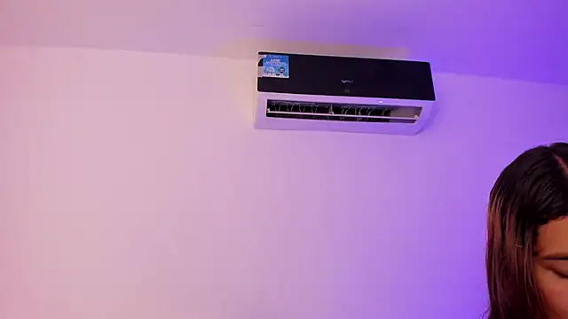 OliviaSweett online show from October 28, 2025, 6:29 pm