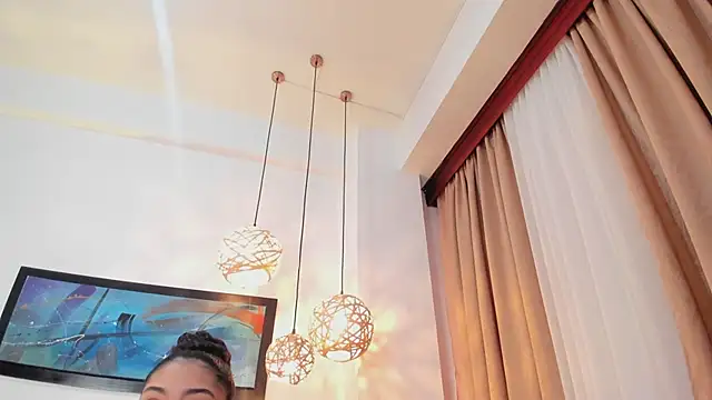 LunaAspen  online show from October 4, 2025, 5:47 pm