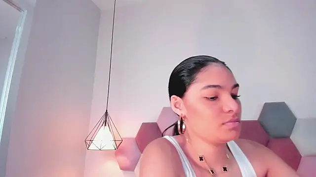 LunaAspen  online show from November 22, 2025, 5:45 pm